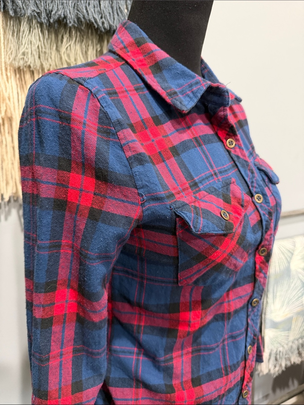 Love Tree Red and Navy Plaid Button-Up Shirt Size Small - Picture 4 of 8
